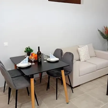 The Oreo Kantouni Apartment
